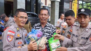 Pelukan Terakhir di Bumi Sepakat Segenep, Kapolres Aceh Tenggara Berpamitan kepada Purnawirawan